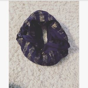 Infinity scarf (navy blue and gold)